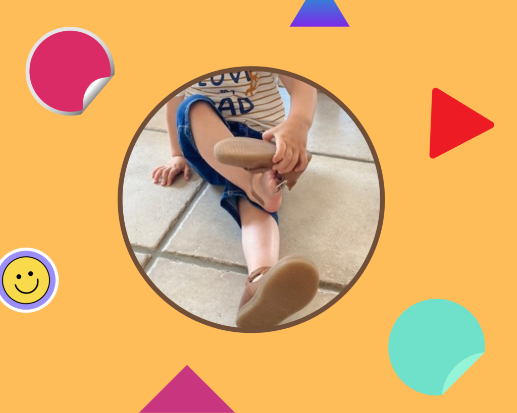 apprendre à mettre ses chaussures